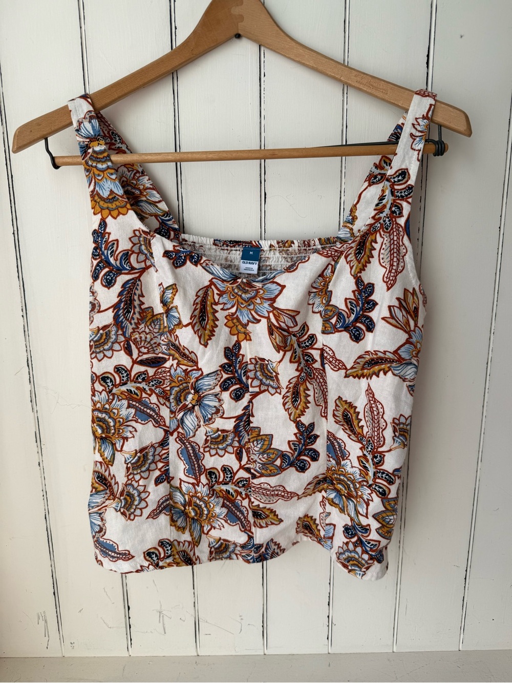 Old Navy Floral Tank Top in White and Multicolor